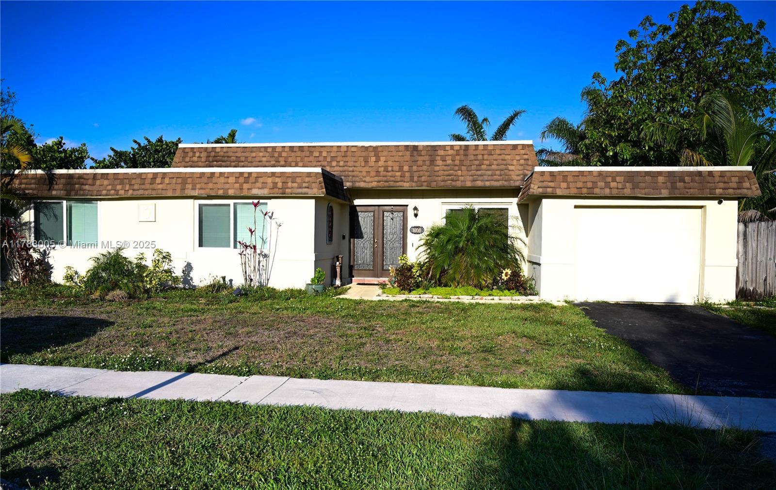 Picture of 8100 NW 75Th Ave, Tamarac, FL 33321