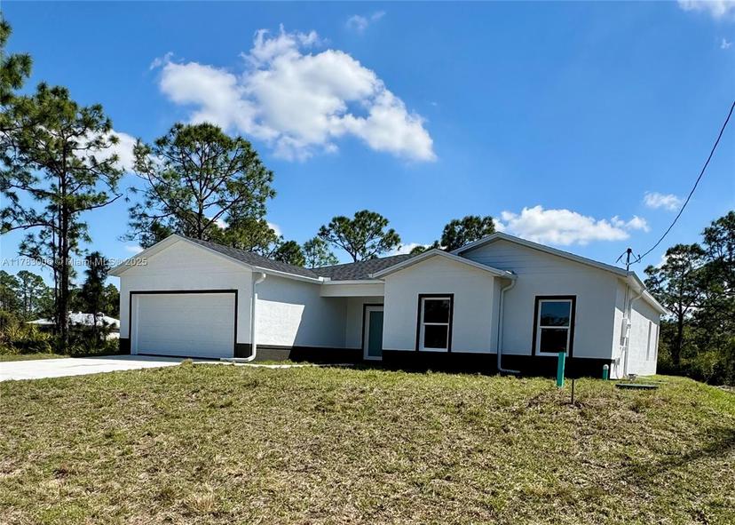 Picture of 325 Hermosa Ave, Lehigh Acres FL 33974