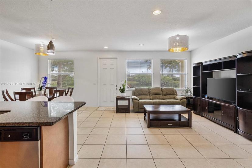 Picture of 4023 Cascada Cir, Cooper City FL 33024