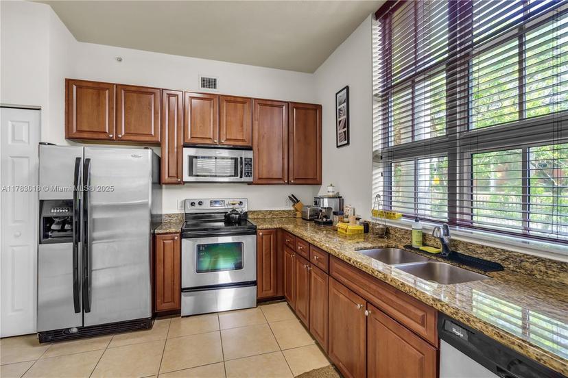 Picture of 3001 NE 185Th St # 135, Aventura FL 33180