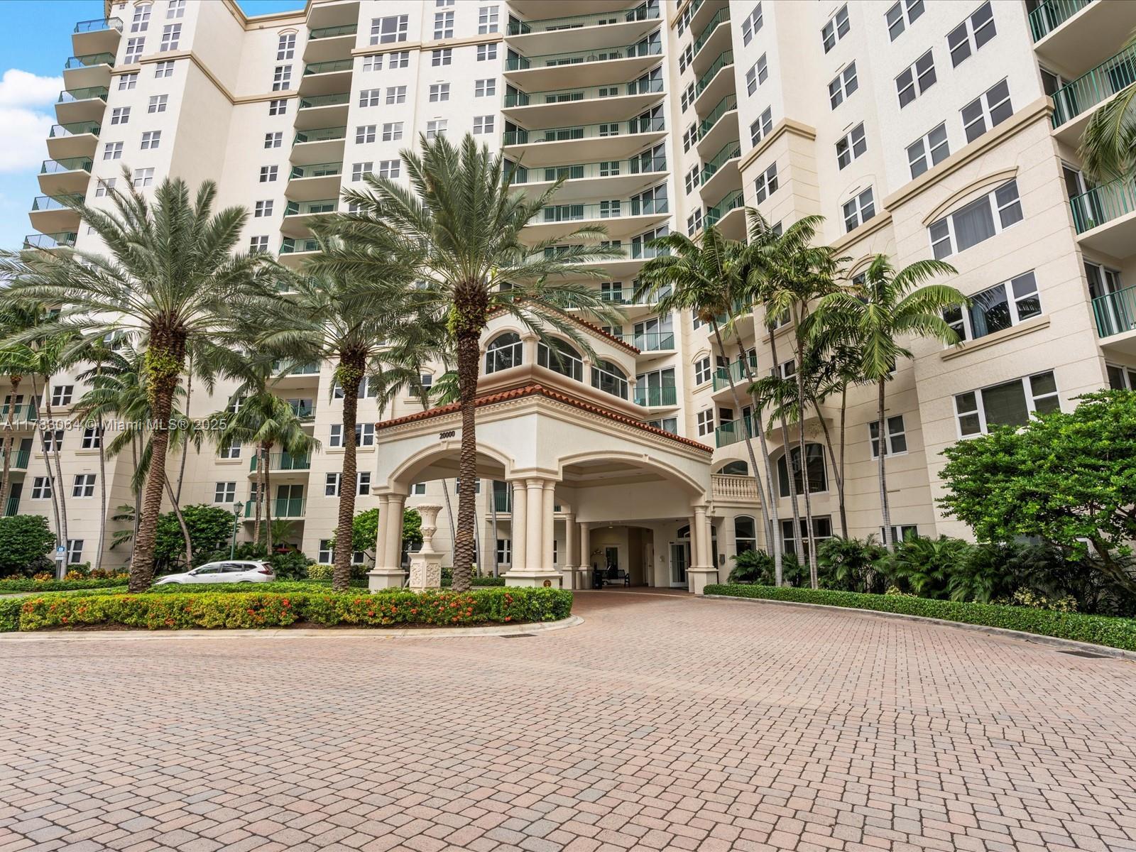 Picture of 20000 E Country Club Dr # 416, Aventura, FL 33180