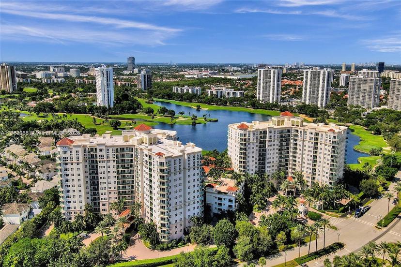 Picture of 20000 E Country Club Dr # 908, Aventura FL 33180