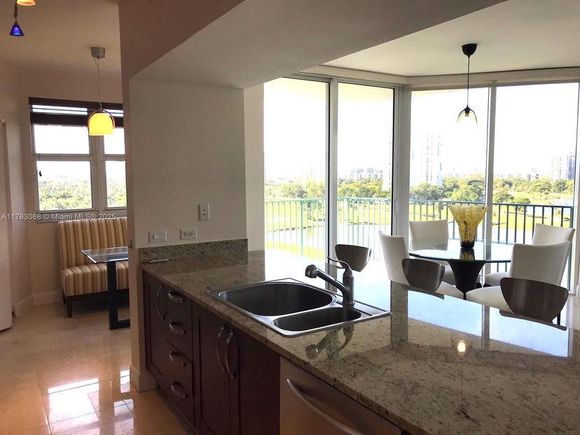Picture of 20000 E Country Club Dr # 908, Aventura FL 33180