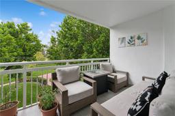 Picture of 4400 Hillcrest Dr # 303B, Hollywood, FL 33021