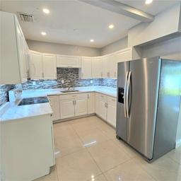 Picture of 7388 S Waterway Dr, Miami, FL 33155
