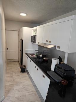 Picture of 801 Brickell Bay Dr # 764, Miami, FL 33131