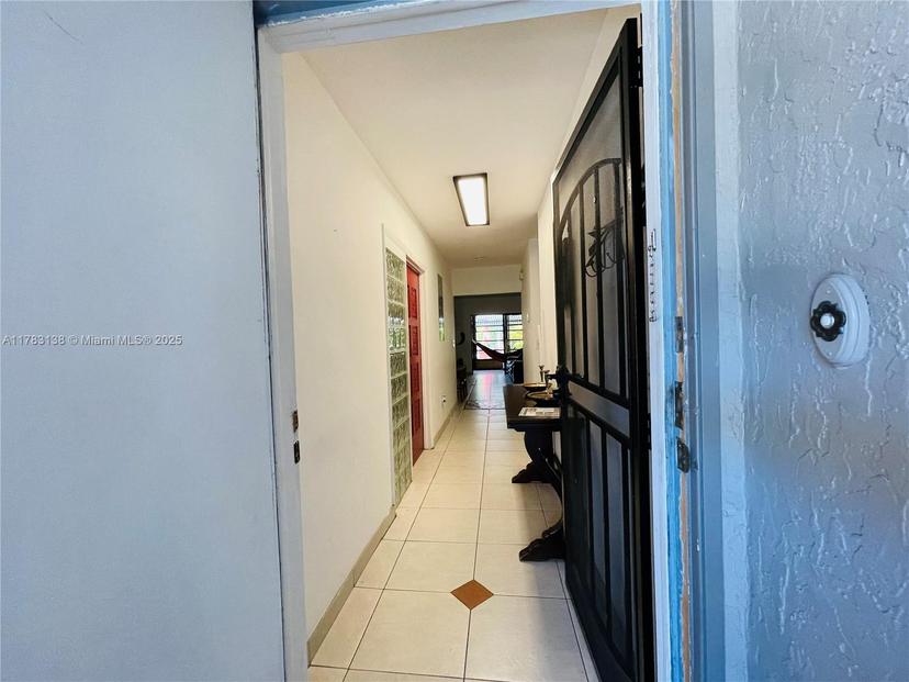 Picture of 570 SW 20Th Ct # 2, Delray Beach FL 33445