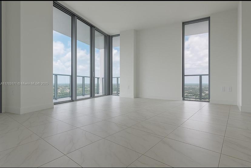 Picture of 2000 Metropica Way # 1009, Sunrise FL 33323