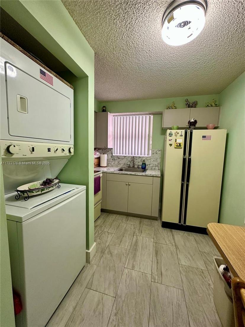 Picture of 199 SW 12Th Ave # 415B, Miami FL 33130