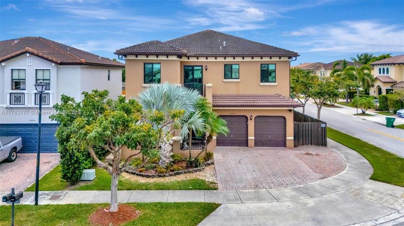 Picture of 10420 SW 229Th Ln, Miami FL 33190