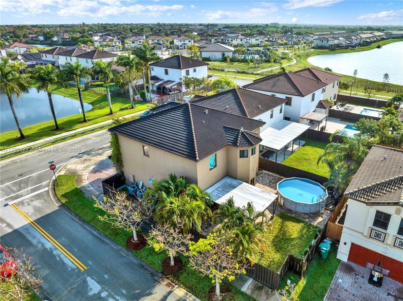 Picture of 10420 SW 229Th Ln, Miami FL 33190
