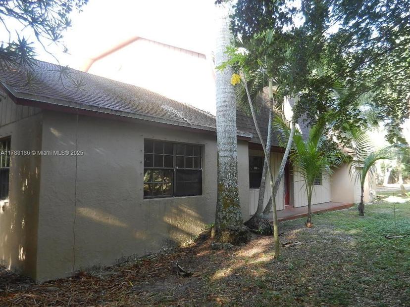 Picture of 18950 SW 240Th St, Homestead FL 33031