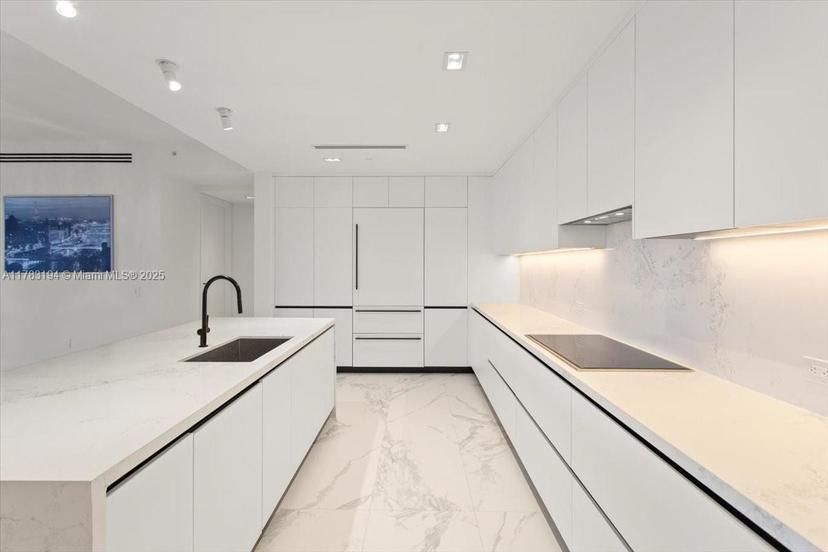 Picture of 160 Isle Of Venice Dr. # 403, Fort Lauderdale FL 33301