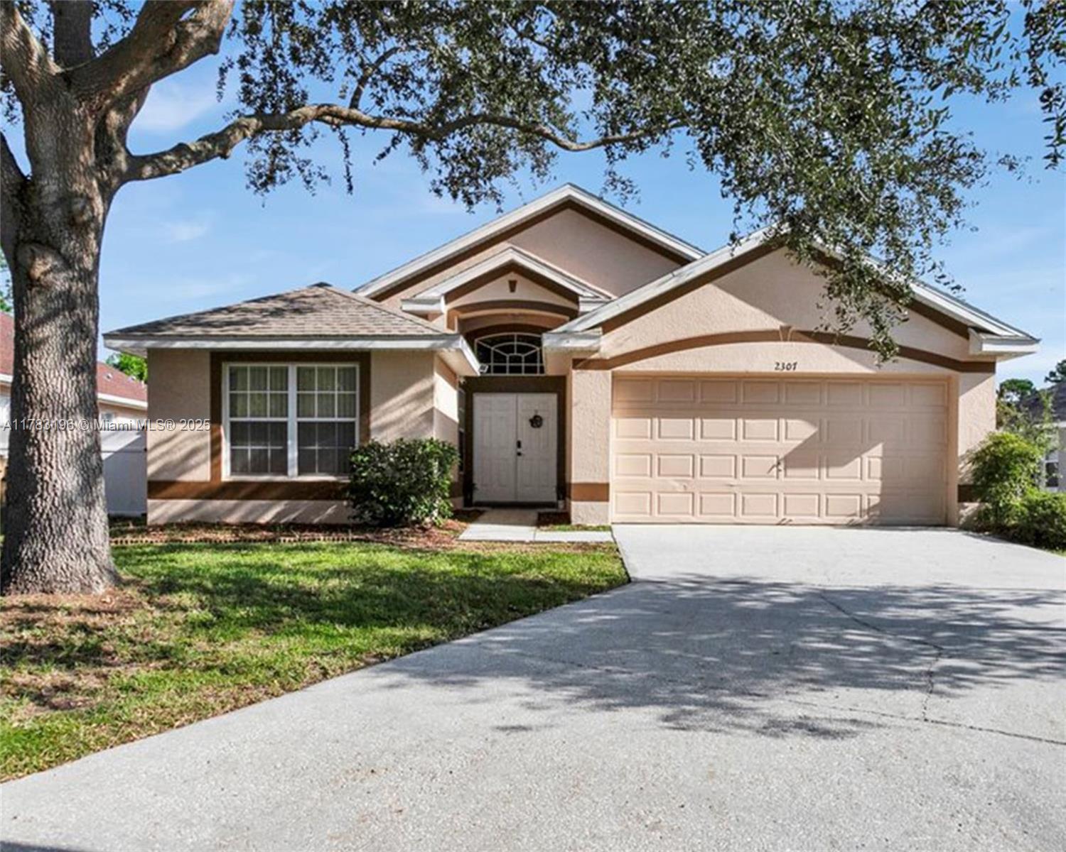 Picture of 2307 Majestic Eagle Circle, Clermont, FL 34714