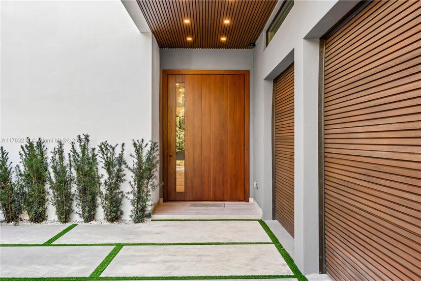 Picture of 2805 Freeman St, Miami FL 33133