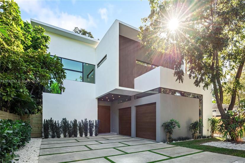 Picture of 2805 Freeman St, Miami FL 33133