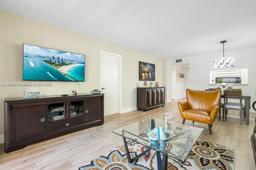 Picture of 1001 Colony Point Cir # 312, Pembroke Pines, FL 33026
