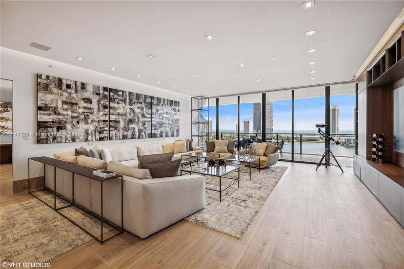 Picture of 5500 Island Estates Dr # 1407, Aventura FL 33160