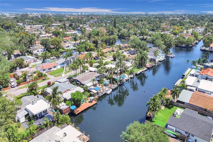 Picture of 2726 Scott St, Hollywood FL 33020