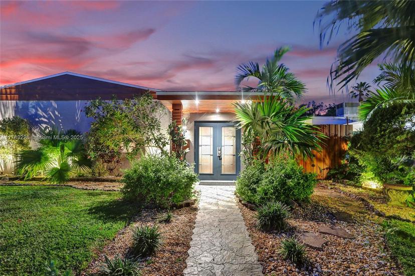 Picture of 2726 Scott St, Hollywood FL 33020