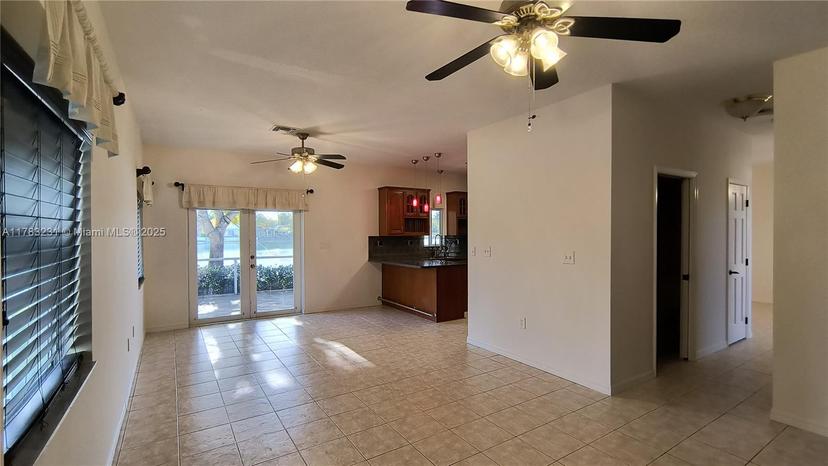 Picture of 650 SE 30Th Dr, Homestead FL 33033