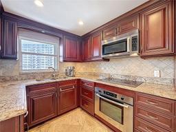Picture of 328 N Ocean Blvd # 1005, Pompano Beach, FL 33062