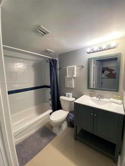 Picture of 1200 Brickell Bay Dr # 1724, Miami, FL 33131