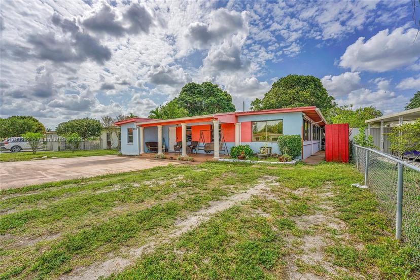 Picture of 220 E 61St St, Hialeah FL 33013