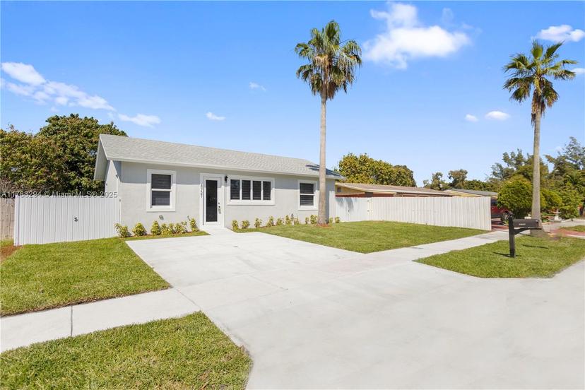Picture of 4721 SW 12Th Ct, Fort Lauderdale FL 33317