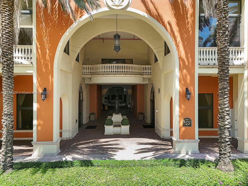 Picture of 55 Merrick Way # 517, Coral Gables FL 33134