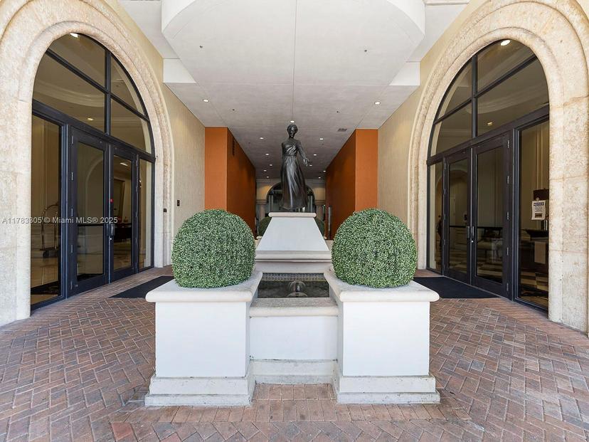 Picture of 55 Merrick Way # 517, Coral Gables FL 33134