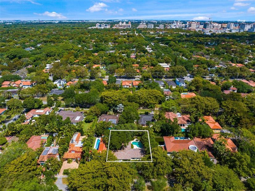 Picture of 619 Altara Ave, Coral Gables FL 33146