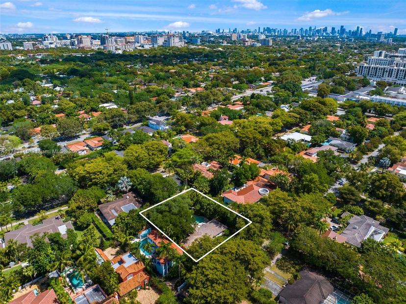 Picture of 619 Altara Ave, Coral Gables FL 33146