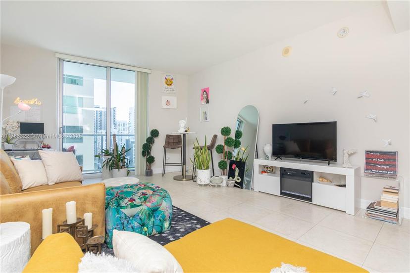 Picture of 185 SW 7Th St # 1408, Miami FL 33130