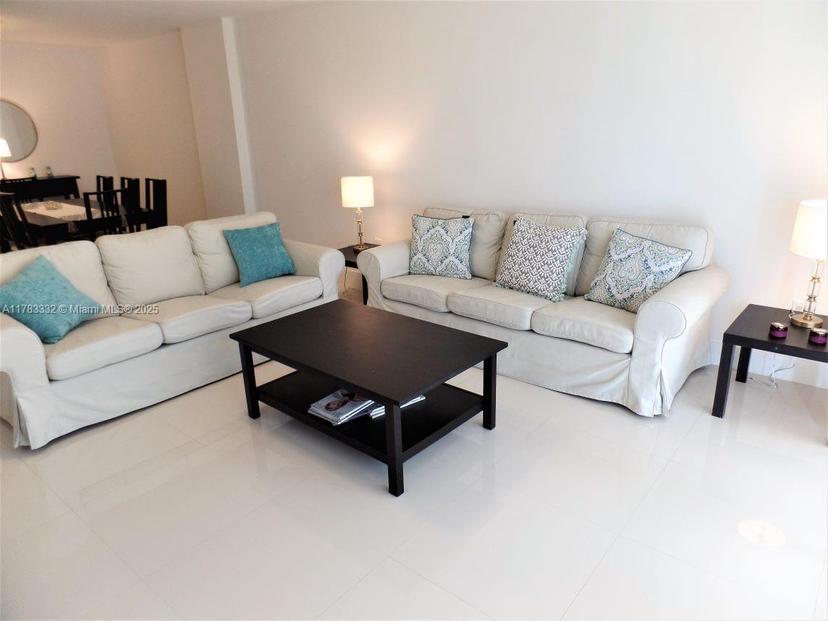 Picture of 2801 NE 183Rd St # 714W, Aventura FL 33160