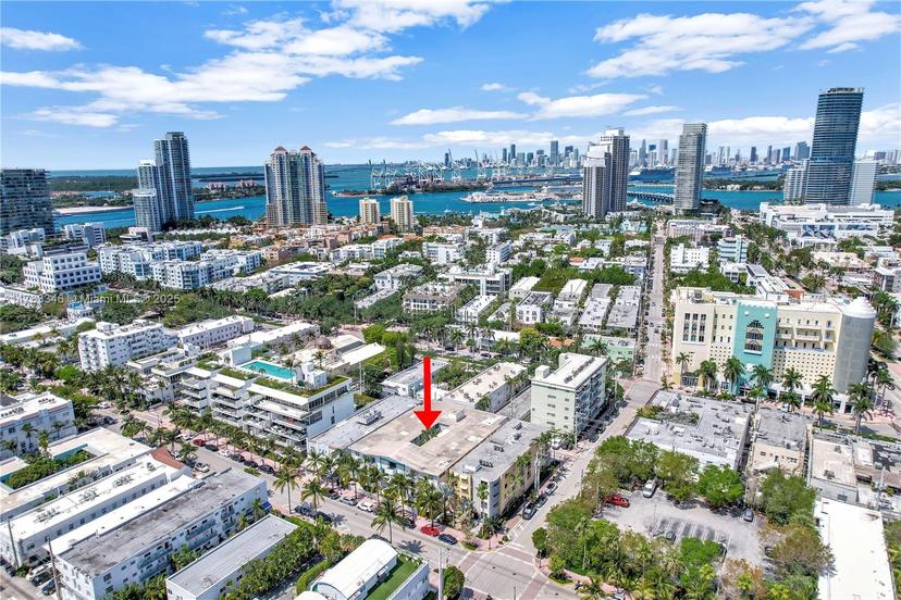 Picture of 350 Collins Ave # 210, Miami Beach FL 33139