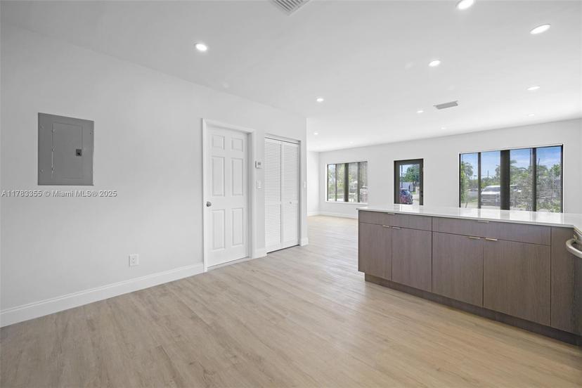 Picture of 349 NW 40Th St # 201, Oakland Park FL 33309