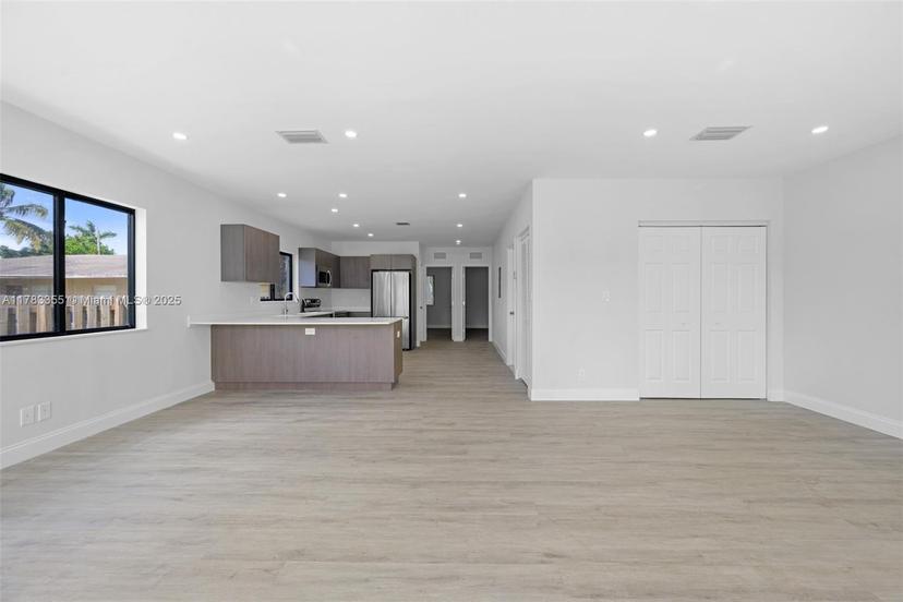 Picture of 349 NW 40Th St # 201, Oakland Park FL 33309