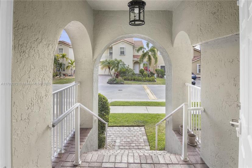 Picture of 922 NW 127Th Ave, Coral Springs FL 33071