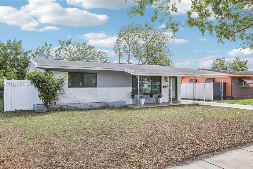 Picture of 7612 Miramar Pkwy, Miramar FL 33023