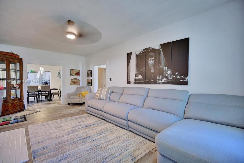 Picture of 121 E Walnut St, Avon Park FL 33825