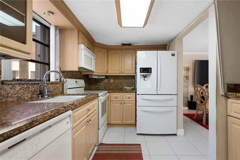 Picture of 30 E 39Th St # 321, Hialeah FL 33013