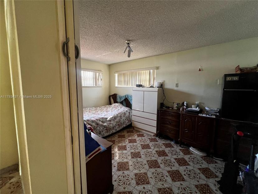 Picture of 7231 SW 13Th St, Miami FL 33144