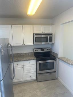 Picture of 8500 Sunrise Lakes Blvd # 106, Sunrise, FL 33322