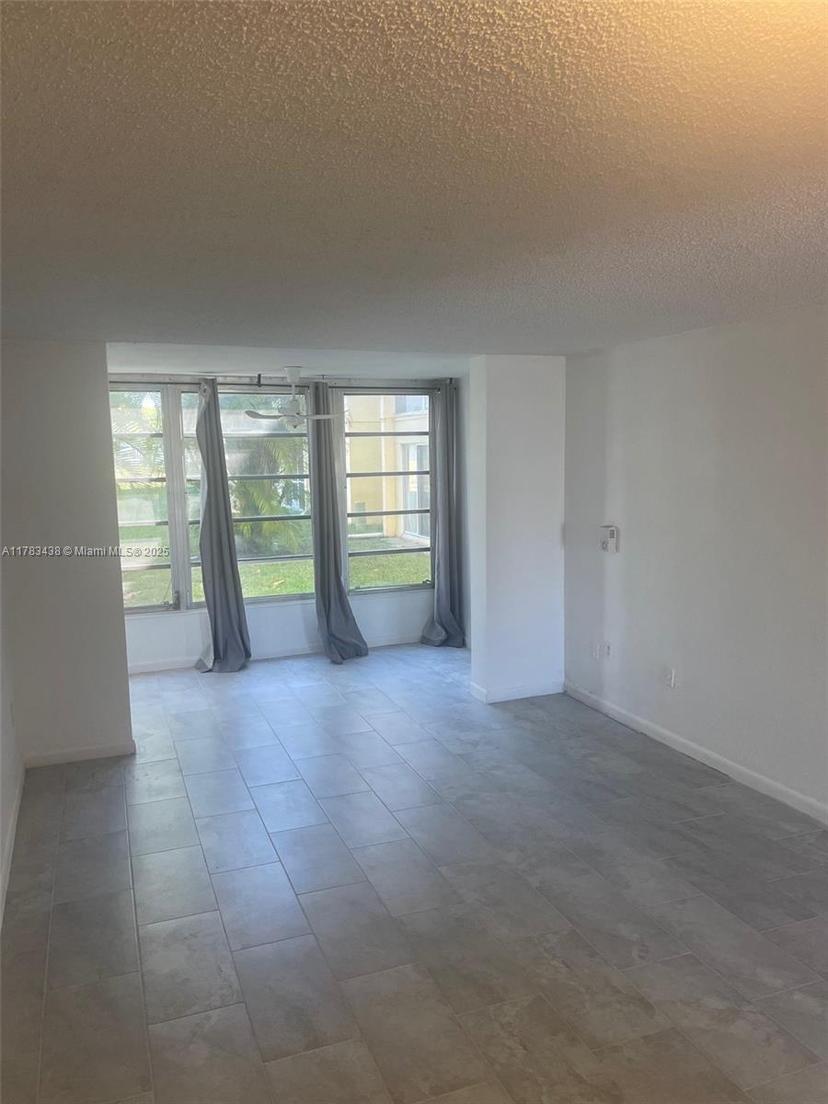Picture of 8500 Sunrise Lakes Blvd # 106, Sunrise FL 33322
