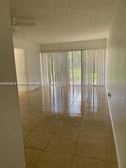 Picture of 1522 Lake Crystal Dr # B, West Palm Beach, FL 33411
