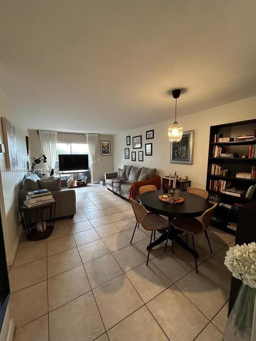 Picture of 8550 SW 109Th Ave # 119, Miami FL 33173