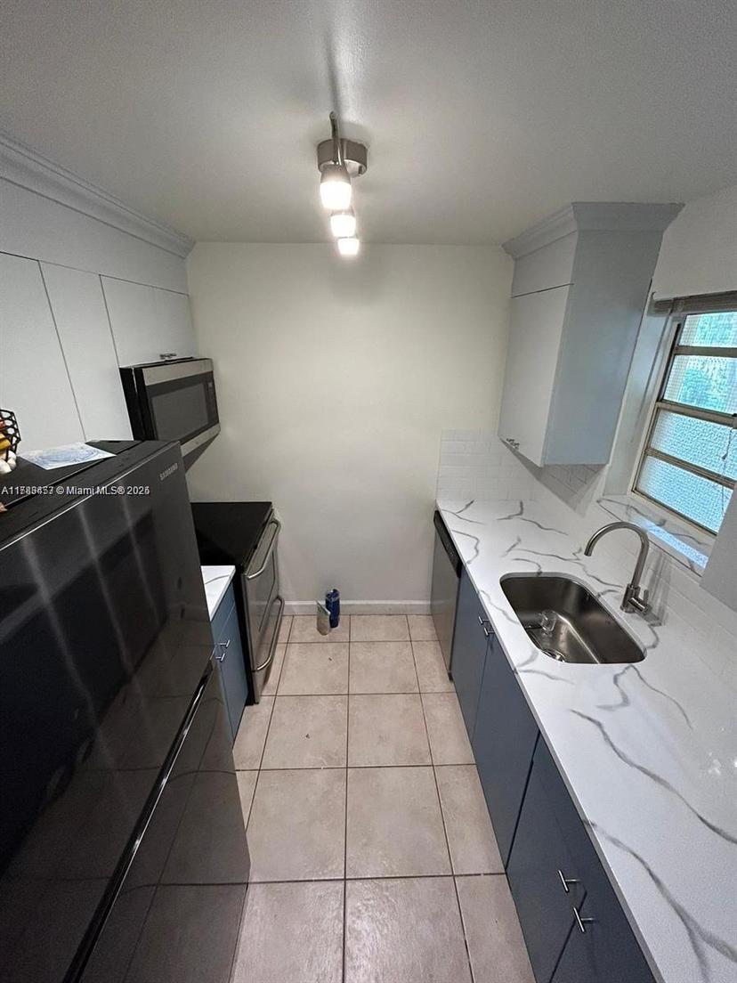 Picture of 8550 SW 109Th Ave # 119, Miami FL 33173