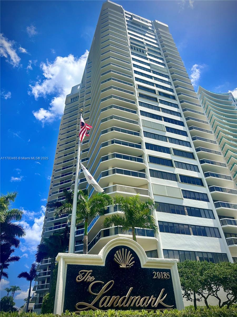 Picture of 20185 E Country Club Dr # 509, Aventura, FL 33180