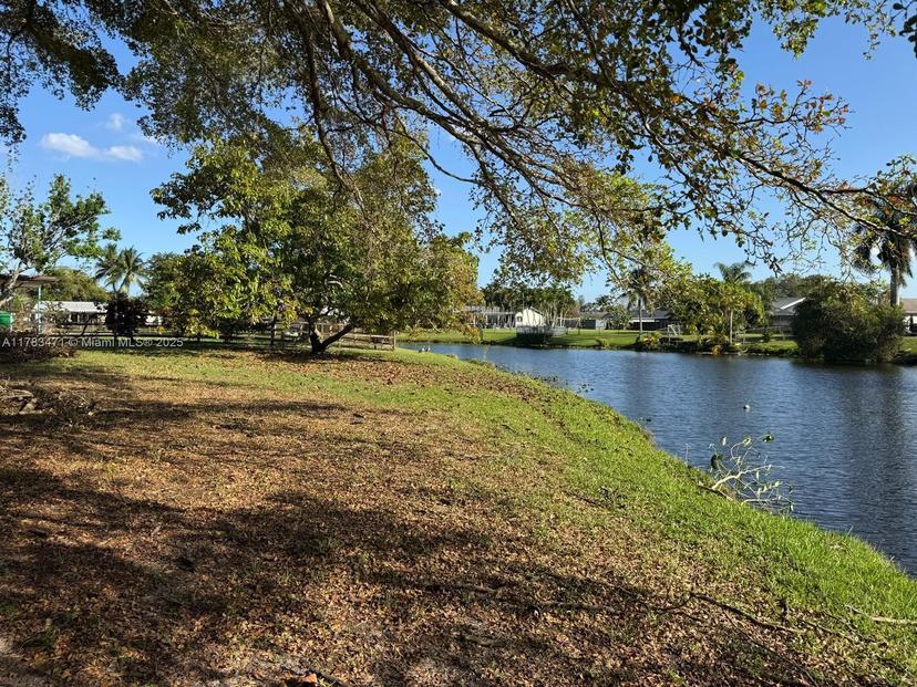 Picture of 8668 SW 50Th St, Cooper City FL 33328